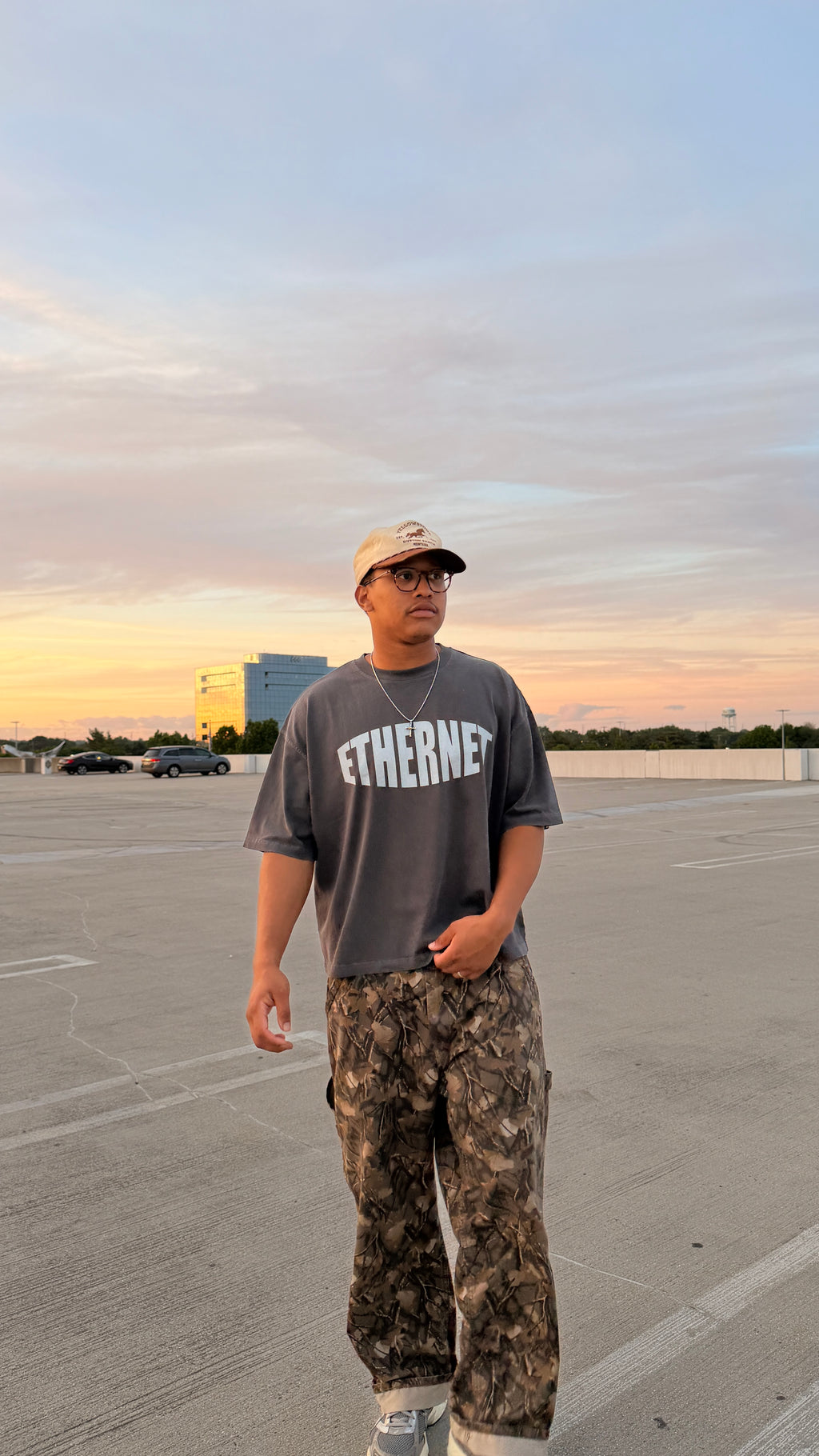 REMAIN CONNECTED TEE