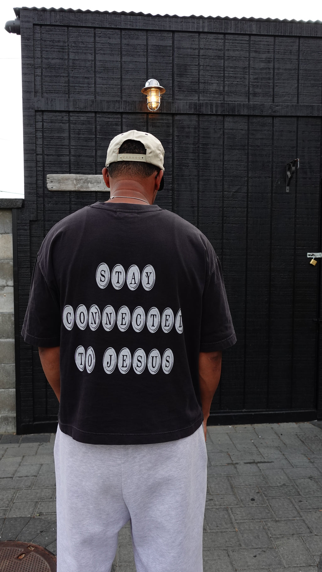 STAY CONNECTED TEE