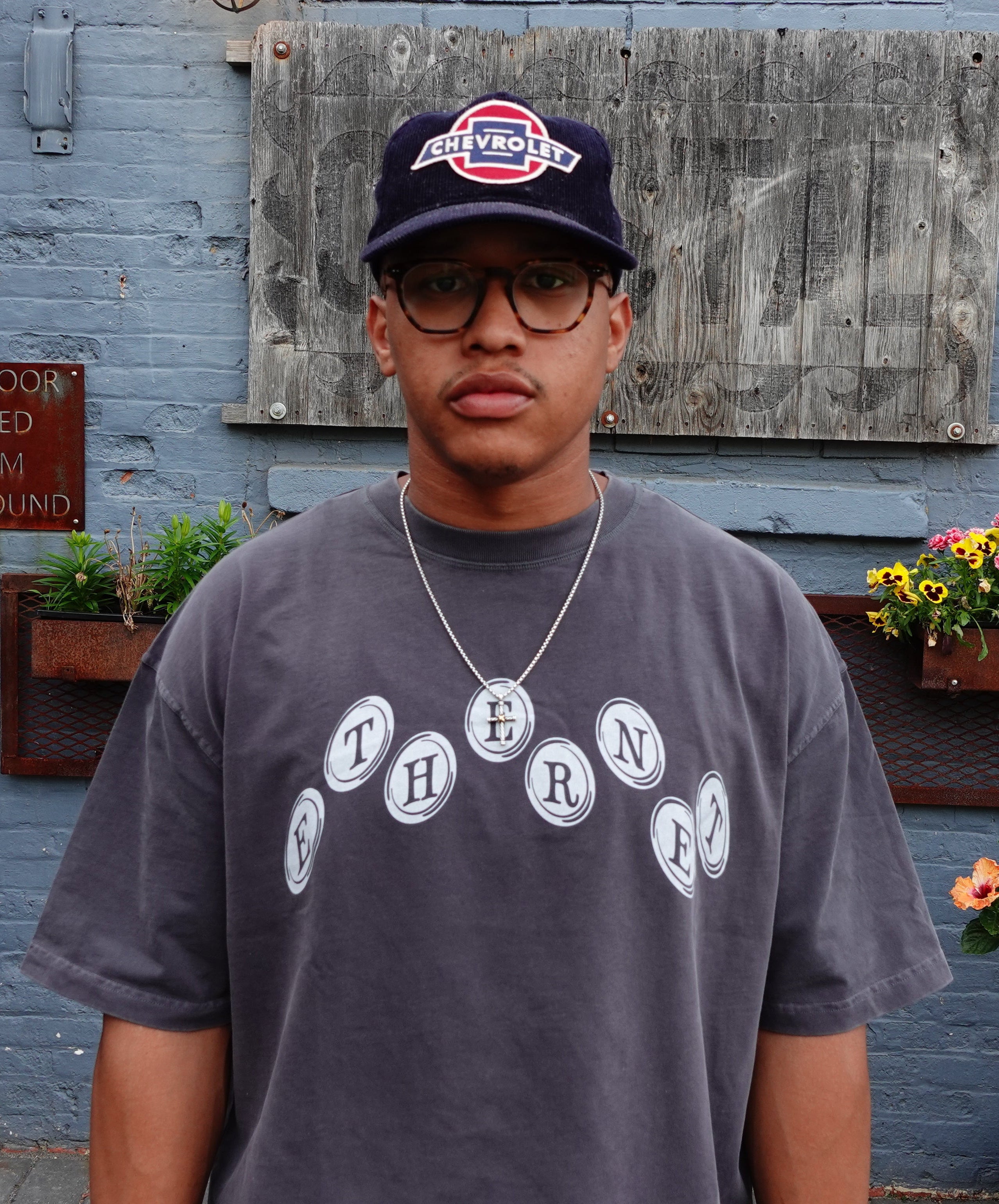 STAY CONNECTED TEE